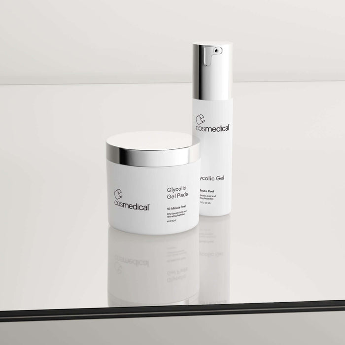 Smooths texture and refines pores