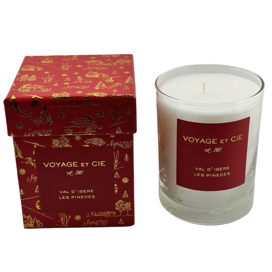 Voyage et Cie Charlevoix Noël candle in classic red holiday gift box – luxury Christmas scent